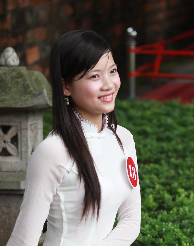 Nữ giáo viên yêu màu áo bộ đội - ảnh 1